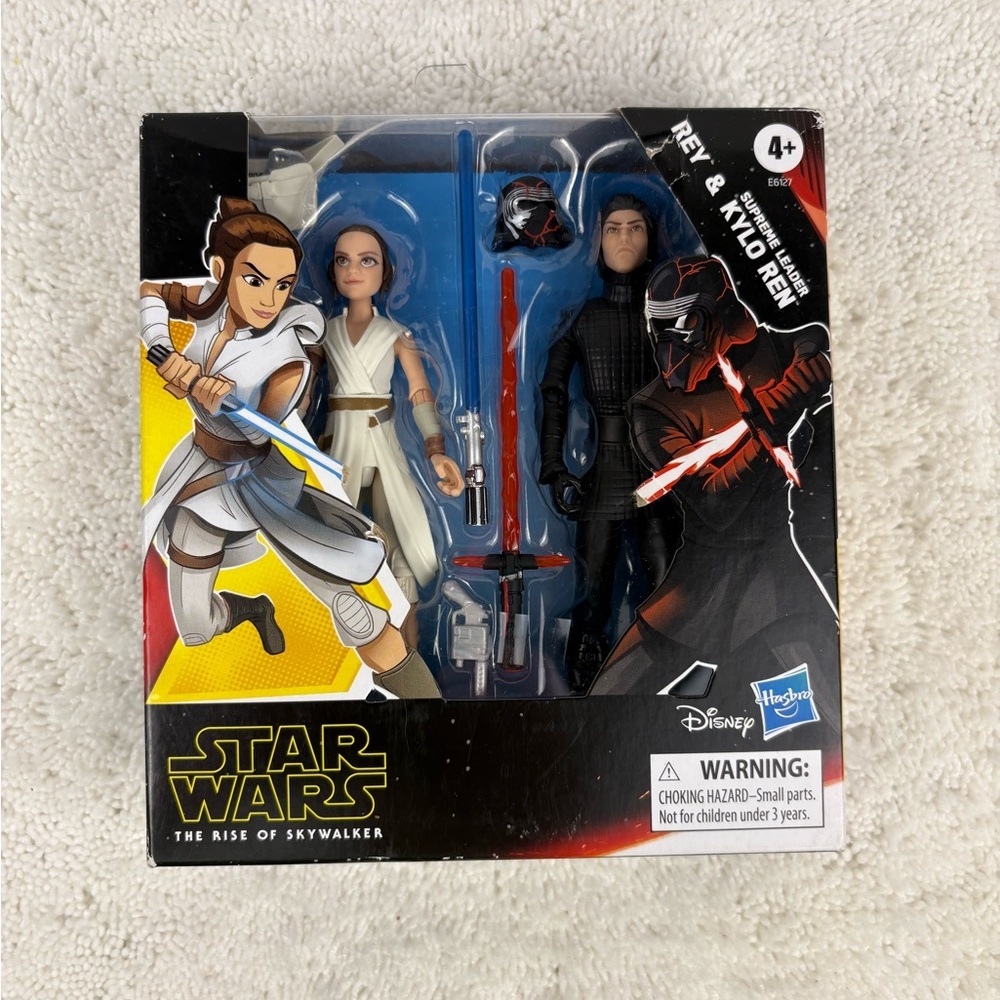 NIB Star Wars Galaxy of Adventures Rey and Supreme Leader Kylo Ren Action Figure
